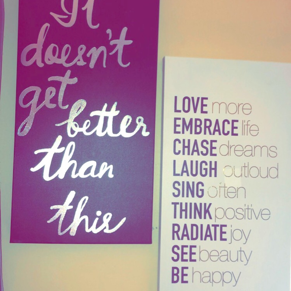 Two canvas decor